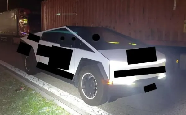 Almanya'da Tesla Cybertruck durduruldu, 'canavar kamyonet' yollara çıkamıyor