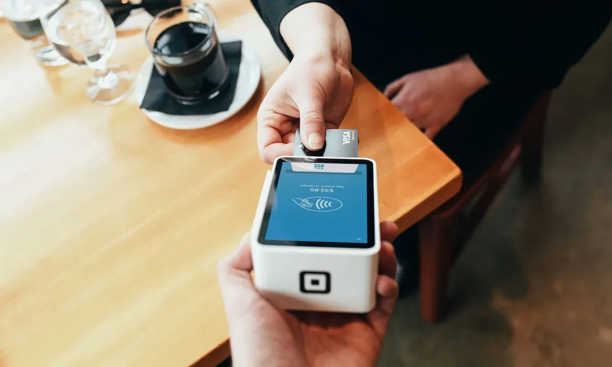 Mahkeme Fed'e debit kart komisyon ücretini yeniden düzenlemesi için emir verdi