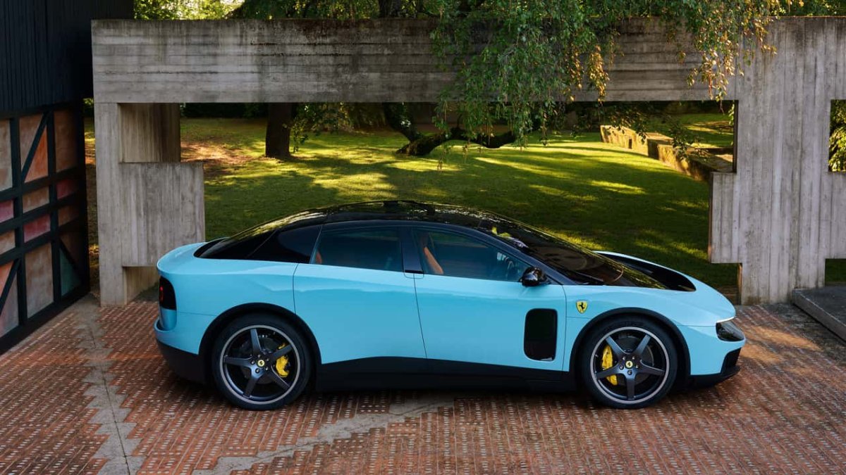 Ferrari Luce resmen 560.800 dolardan başlıyor