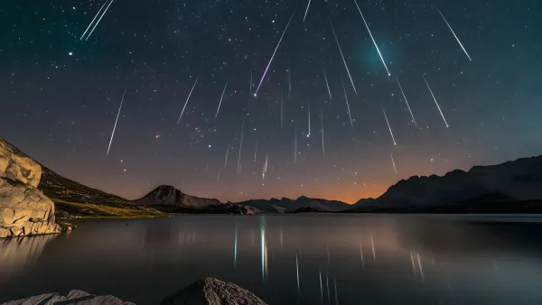 Ekim gökyüzünde satürn karşıt konumda, halley kalıntıları orionid meteor yağmuru yapıyor