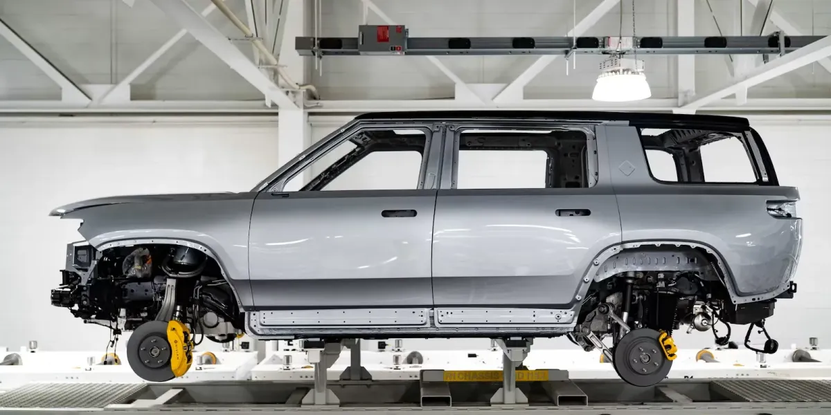 Redwood Materials ve Rivian elektrikli araç batarya geri dönüşüm ortaklığını genişletiyor
