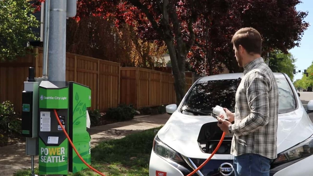 Seattle yüzlerce bordür kenarı elektrikli araç şarj istasyonu kuruyor