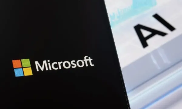 Microsoft CEO'su yapay zekada acil fren istedi