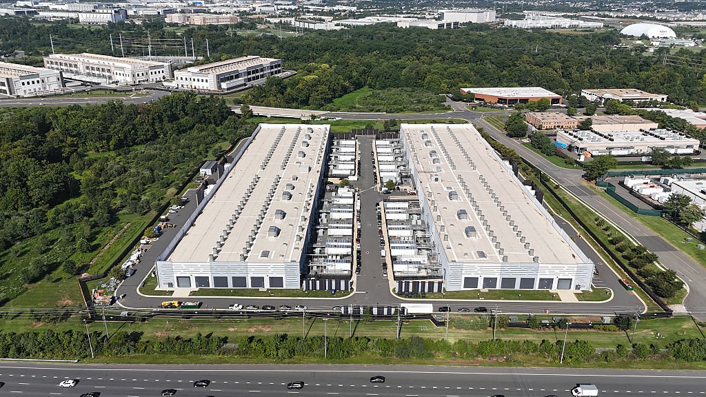 Amazon'un 1 milyar dolarlık veri merkezi planı yeni tepki topladı