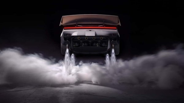 Sadece bir Tesla Roadster versiyonu zıplayabilecek, davetiye ile alınabiliyor
