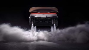Sadece bir Tesla Roadster versiyonu zıplayabilecek, davetiye ile alınabiliyor