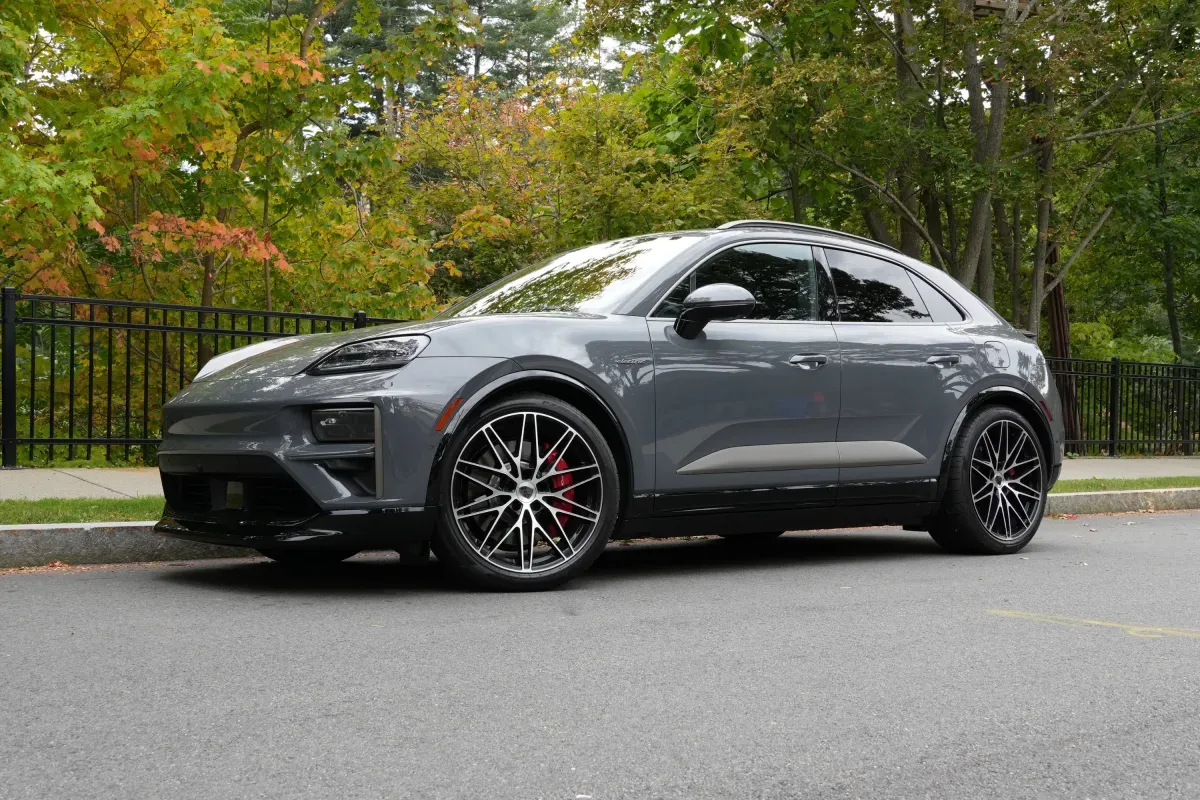 Porsche'nin elektrikli Macan Turbo'su otomotivde varoluş krizi yaratıyor