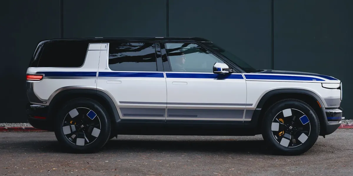 Rivian nokta-nokta sürüşü davetiye usulü NDA’lı test programıyla sınırlıyor