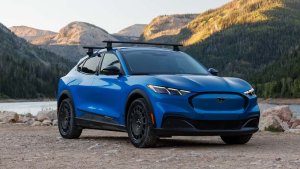 2027 Ford Mustang Mach-E'de standart menzil arttı