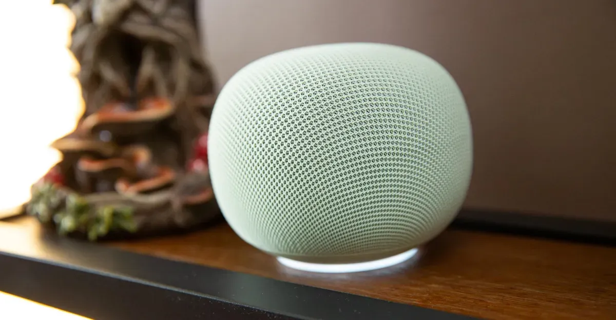 Google Home hoparlörleri arka planda yüzlerce gigabayt veri indiriyor