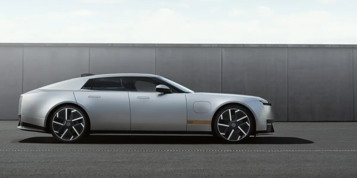 Jaguar'ın yeni Type 01 EV'si çizgi roman kötücülünün süreceği gibi görünüyor