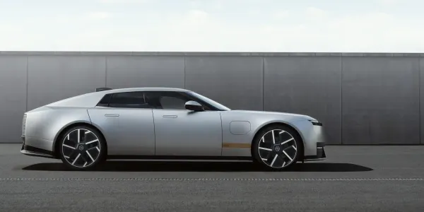 Jaguar'ın yeni Type 01 EV'si çizgi roman kötücülünün süreceği gibi görünüyor
