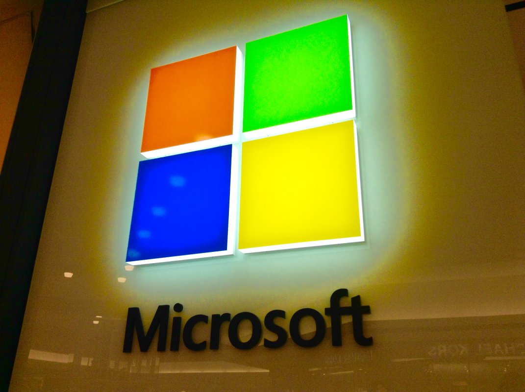ABD yönetimi Microsoft'un yabancı çalışanlar için daimi oturum sponsorluğunu geçici olarak durdurdu