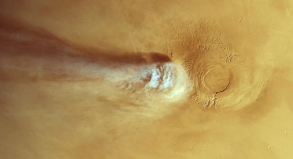 Mars'ta 1.000 mil uzunluğundaki bulut daha önce görülmemiş fizik sürecini ortaya çıkarıyor